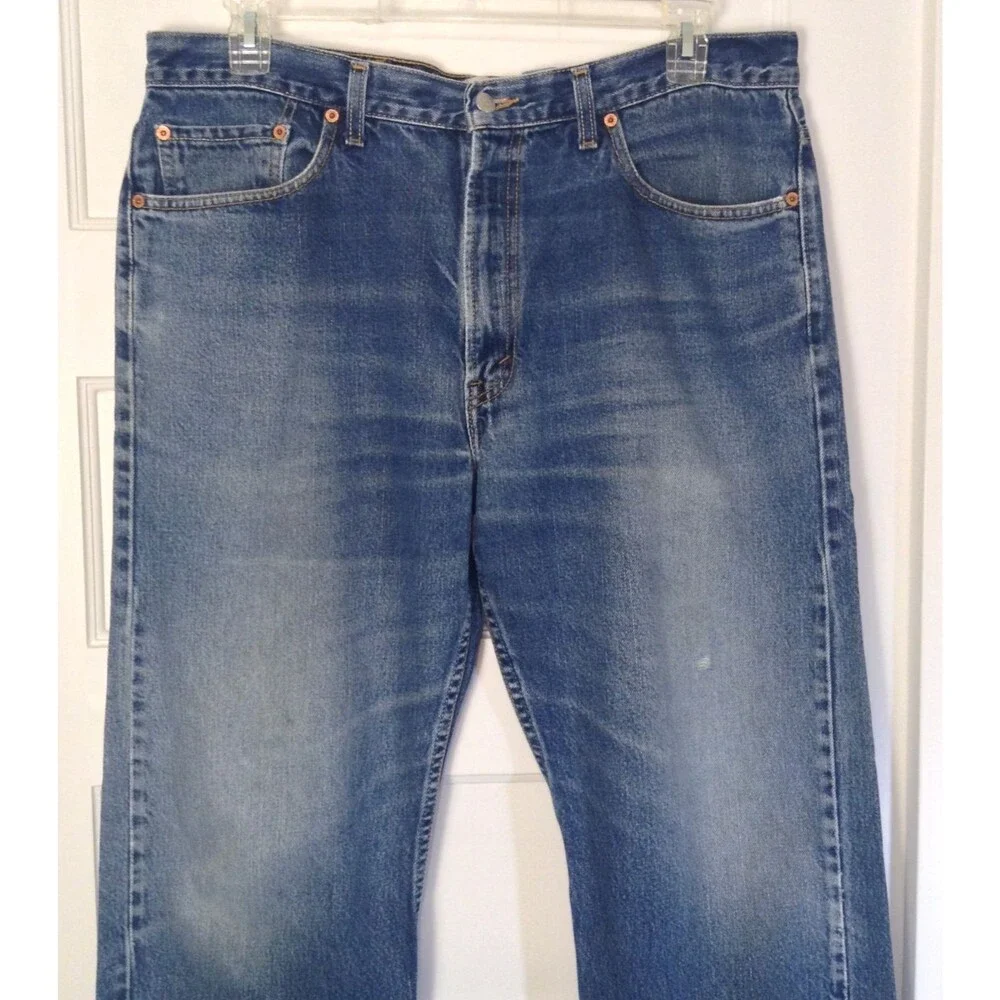 Levis vintage 2000s